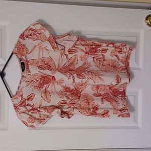 Ella Rafaella, Sz M, Linenn Pineapple Print Blouse, Ruffled Cap Sleeves.